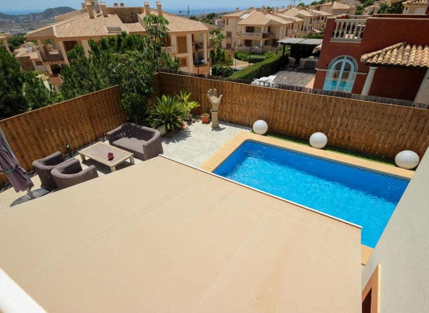 4 Zimmer Villa zu verkaufen in Finestrat mit Pool - 649.000 € (Ref: 8887447)