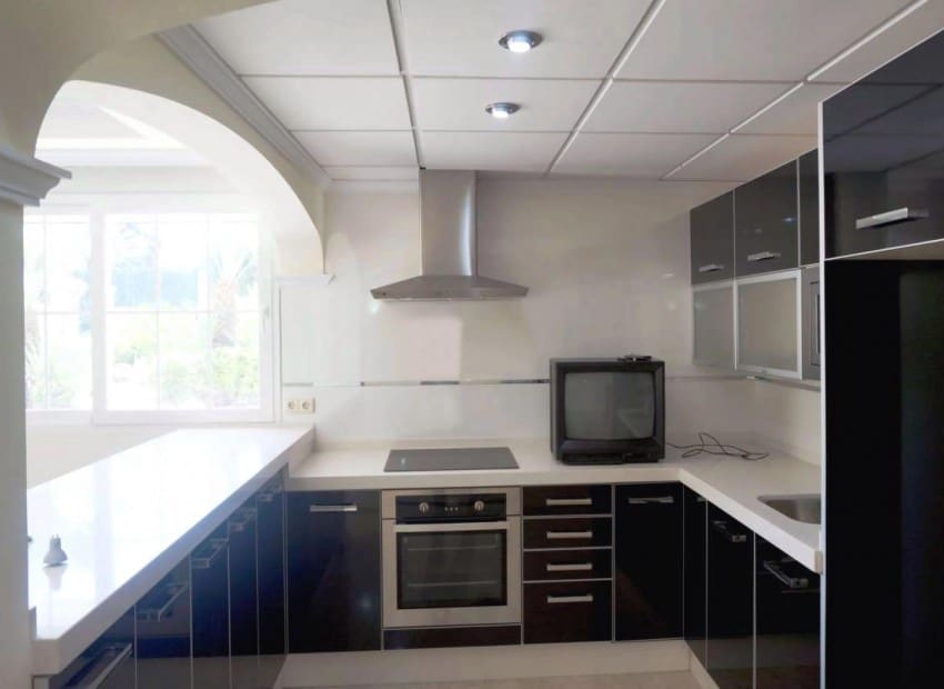 6 soveværelse Villa til salg i Alfaz del Pi / L'Alfas del Pi med swimmingpool - € 990.000 (Ref: 8887458)