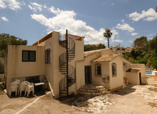2 Zimmer Villa zu verkaufen in Altea mit Pool Garage - 550.000 € (Ref: 8887464)