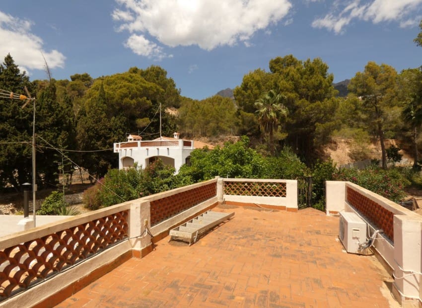 2 Zimmer Villa zu verkaufen in Altea mit Pool Garage - 550.000 € (Ref: 8887464)