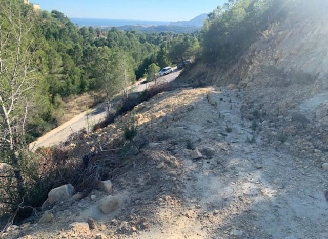 Building Plot for sale in Altea - € 150,000 (Ref: 8887467)