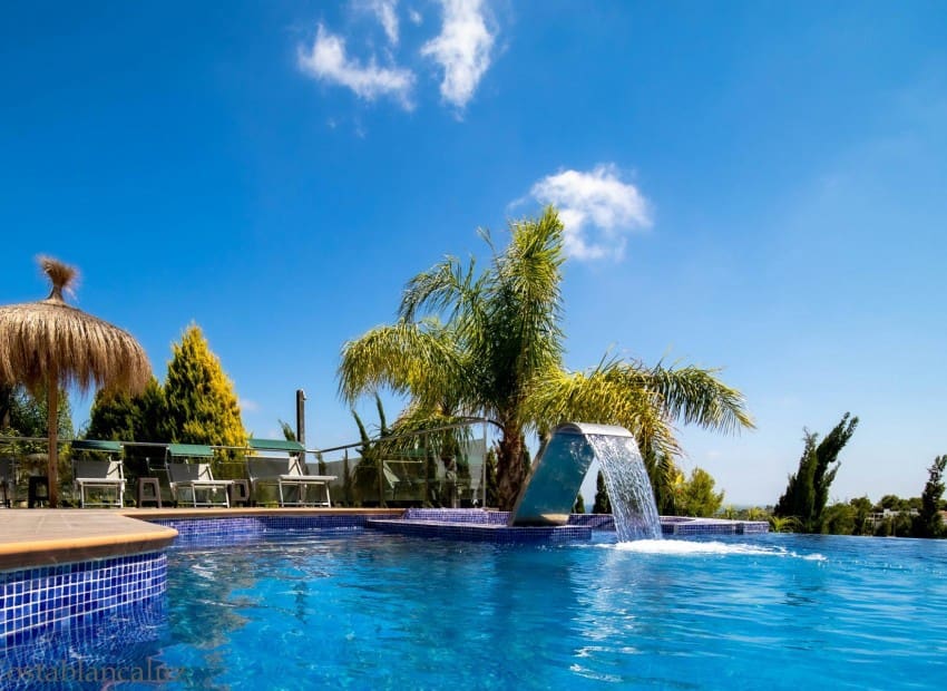 Chalet de 5 habitaciones en Benissa en venta con piscina - 1.700.000 € (Ref: 8887476)