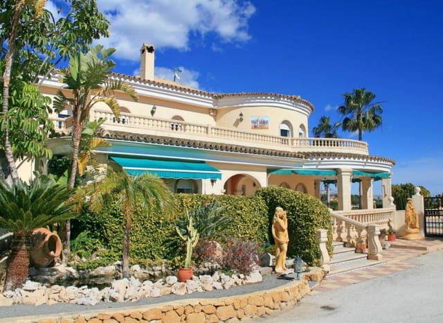 5 sypialnia Willa na sprzedaż w Escandinavia - Cautivador, Alfaz del Pi / L'Alfàs del Pi z basenem garażem - 2 450 000 € (Ref: 8887484)