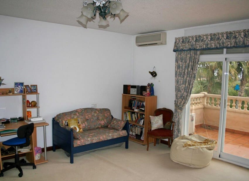 5 sypialnia Willa na sprzedaż w Alfaz del Pi / L'Alfas del Pi z basenem garażem - 2 450 000 € (Ref: 8887484)