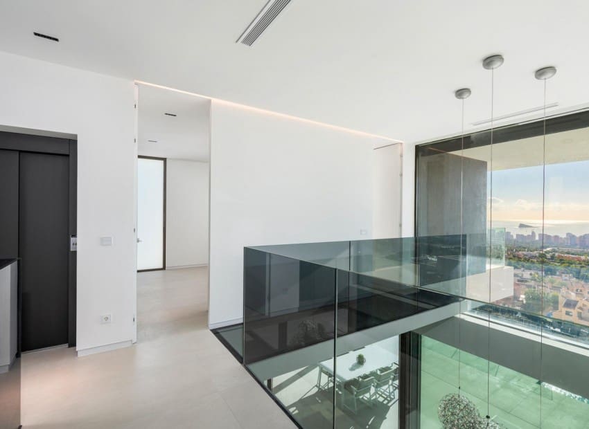 5 soveværelse Villa til salg i Finestrat med swimmingpool - € 2.450.000 (Ref: 8887485)