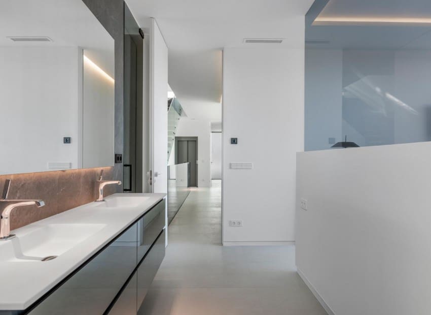 5 soveværelse Villa til salg i Finestrat med swimmingpool - € 2.450.000 (Ref: 8887485)