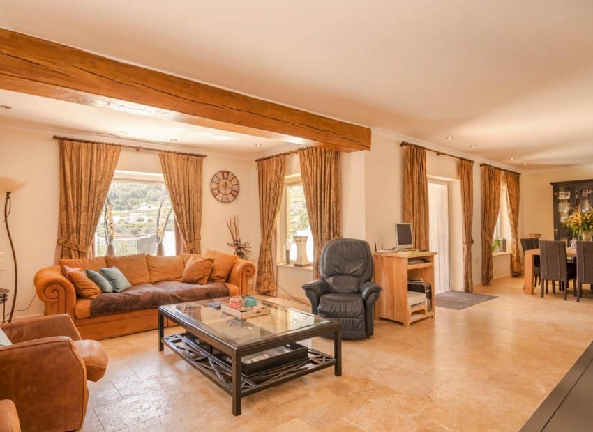 4 bedroom Villa for sale in Callosa d'En Sarria with pool - € 850,000 (Ref: 8887490)