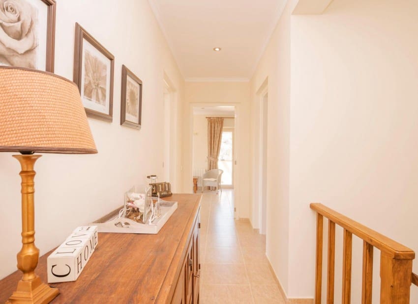 4 bedroom Villa for sale in Callosa d'En Sarria with pool - € 850,000 (Ref: 8887490)