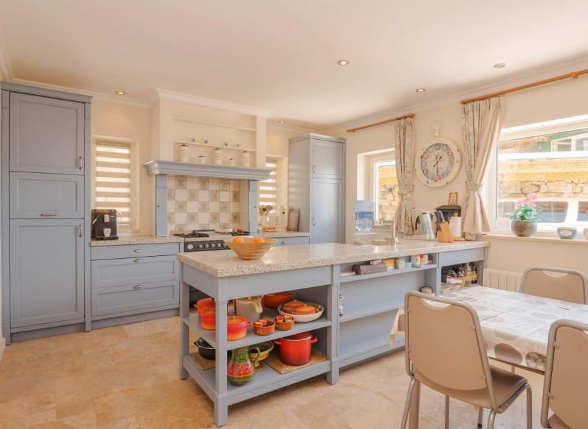 4 bedroom Villa for sale in Callosa d'En Sarria with pool - € 850,000 (Ref: 8887490)