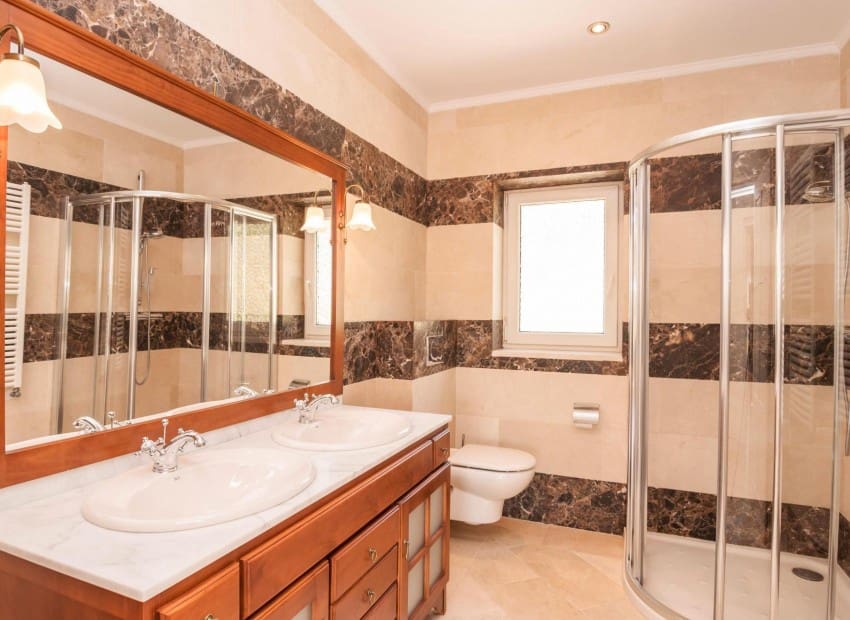 4 bedroom Villa for sale in Callosa d'En Sarria with pool - € 850,000 (Ref: 8887490)