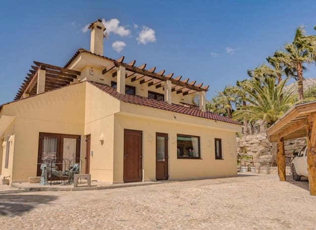 4 bedroom Villa for sale in Callosa d'En Sarrià with pool - € 850,000 (Ref: 8887490)