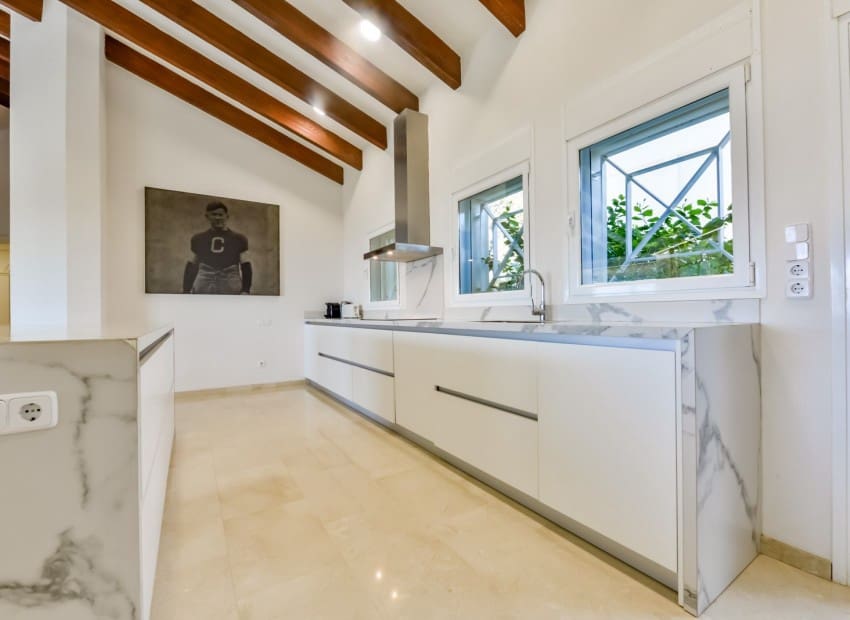 8 Zimmer Villa zu verkaufen in Altea mit Pool Garage - 2.650.000 € (Ref: 8893479)