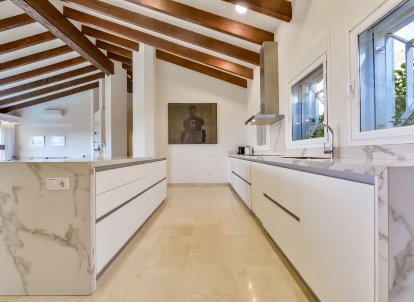 8 Zimmer Villa zu verkaufen in Altea mit Pool Garage - 2.650.000 € (Ref: 8893479)