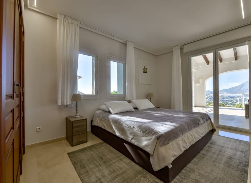 8 Zimmer Villa zu verkaufen in Altea mit Pool Garage - 2.650.000 € (Ref: 8893479)