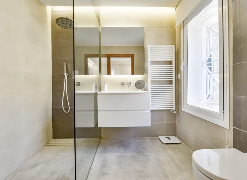 8 Zimmer Villa zu verkaufen in Altea mit Pool Garage - 2.650.000 € (Ref: 8893479)