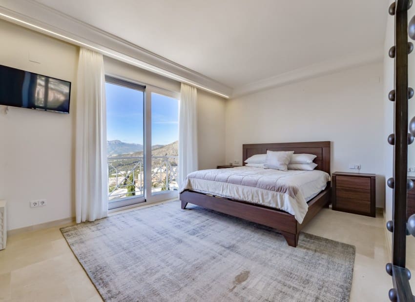 8 Zimmer Villa zu verkaufen in Altea mit Pool Garage - 2.650.000 € (Ref: 8893479)