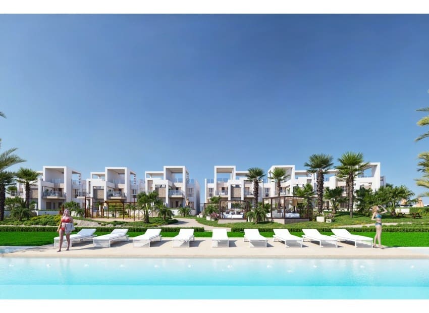 2 soveværelse Byhus til salg i Ciudad Quesada med swimmingpool - € 269.000 (Ref: 8897814)