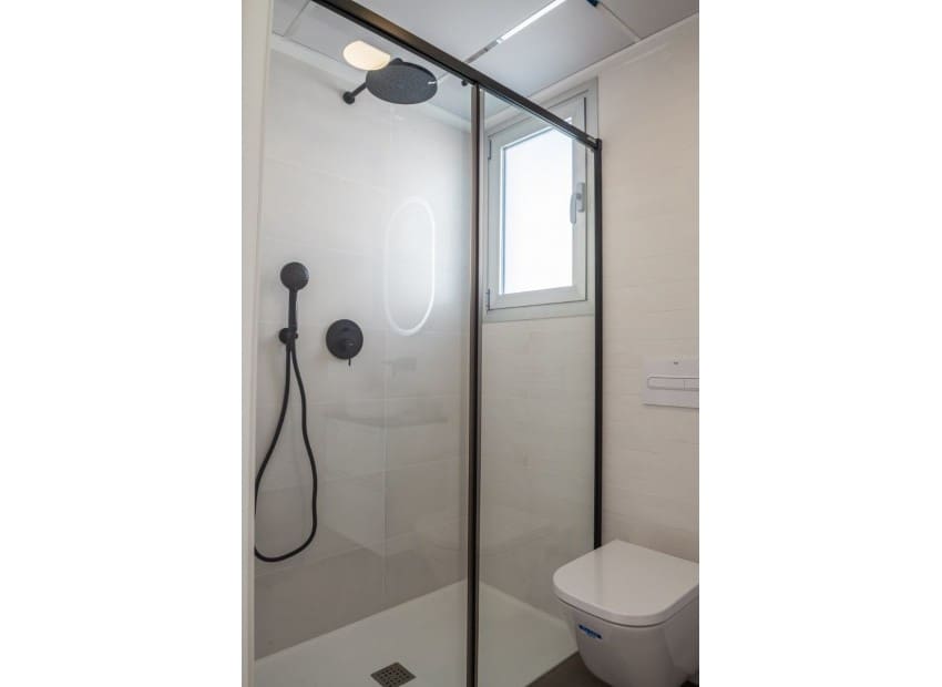 3 soveværelse Villa til salg i Los Alcazares med swimmingpool garage - € 395.000 (Ref: 8901341)