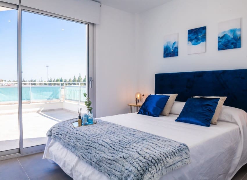 3 soveværelse Villa til salg i Los Alcazares med swimmingpool garage - € 395.000 (Ref: 8901341)