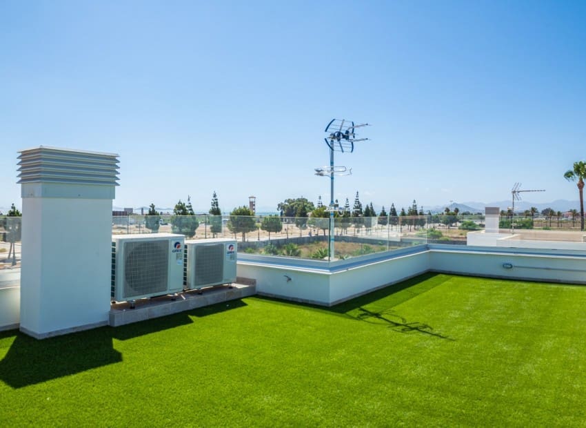 3 soveværelse Villa til salg i Los Alcazares med swimmingpool garage - € 395.000 (Ref: 8901341)