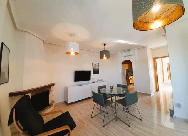 Chalet de 3 habitaciones en Ciudad Quesada, Rojales en venta con piscina - 250.000 € (Ref: 8913619)