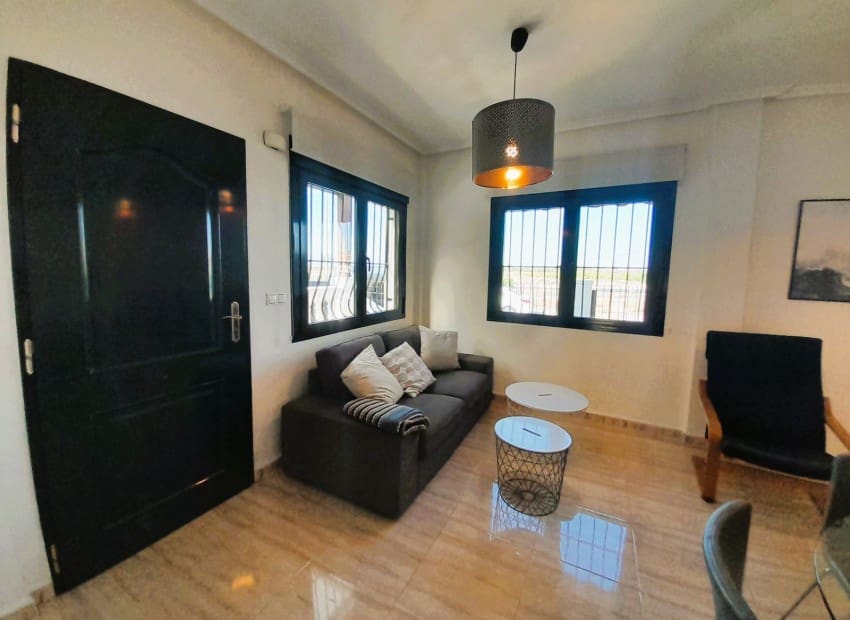 Chalet de 3 habitaciones en Ciudad Quesada en venta con piscina - 250.000 € (Ref: 8913619)