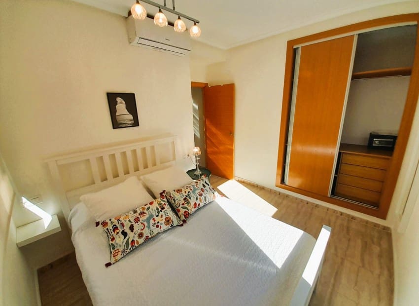 Chalet de 3 habitaciones en Ciudad Quesada en venta con piscina - 250.000 € (Ref: 8913619)