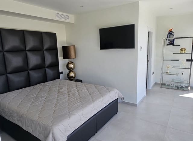 3 bedroom Villa for sale in Altea la Vella, Altea with pool garage - € 1,450,000 (Ref: 8951954)