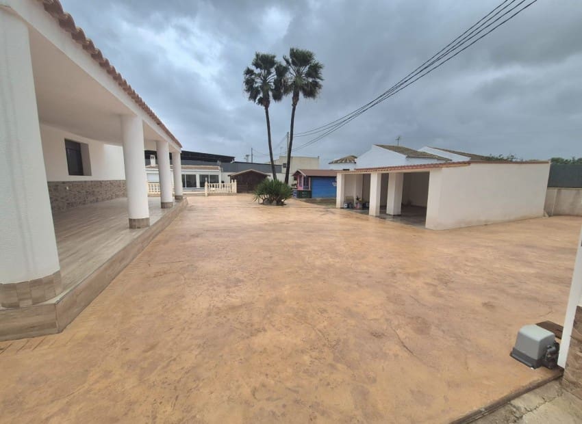 3 quarto Moradia para venda em Dolores com piscina garagem - 420 000 € (Ref: 8960694)