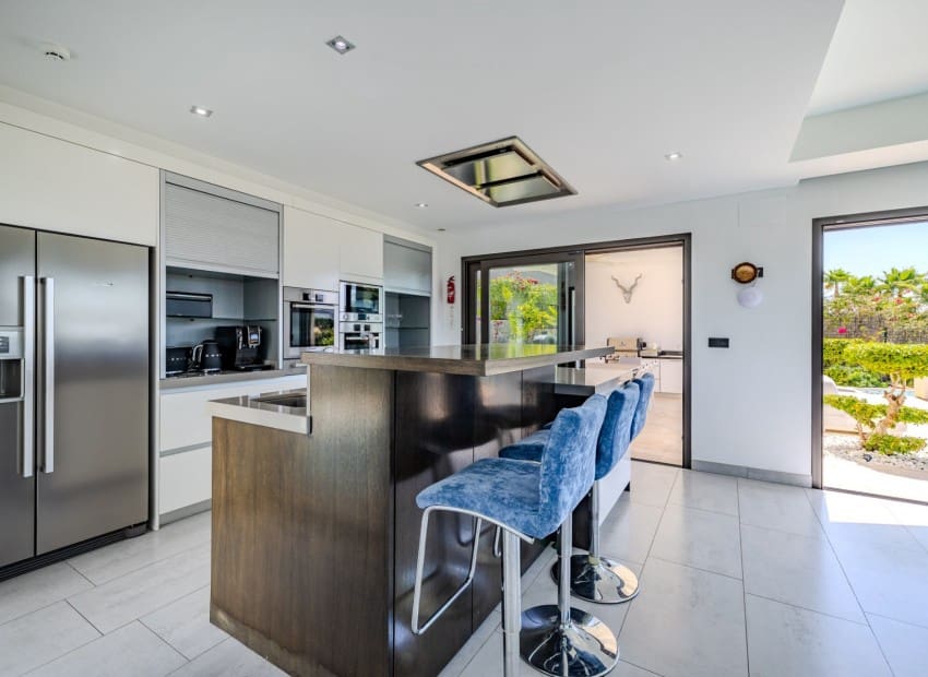 5 sypialnia Willa na sprzedaż w Javea / Xabia z basenem - 2 750 000 € (Ref: 8973106)