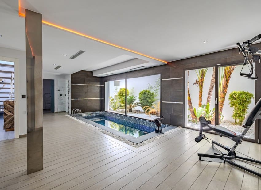 5 sypialnia Willa na sprzedaż w Javea / Xabia z basenem - 2 750 000 € (Ref: 8973106)