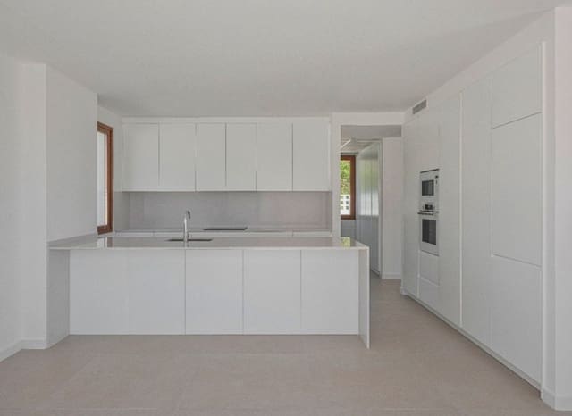 4 makuuhuone Huvila myytävänä paikassa Manzanera - Tosal, Calpe / Calp mukana uima-altaan 
autotalli - 998 000 € (Ref: 9013328)