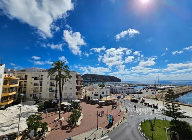 3 Zimmer Apartment zu verkaufen in Casco Urbano, Teulada-Moraira mit Pool - 450.000 € (Ref: 9013586)