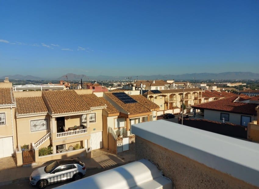 3 bedroom Townhouse for sale in Benijofar with pool garage - € 240,000 (Ref: 9015678)