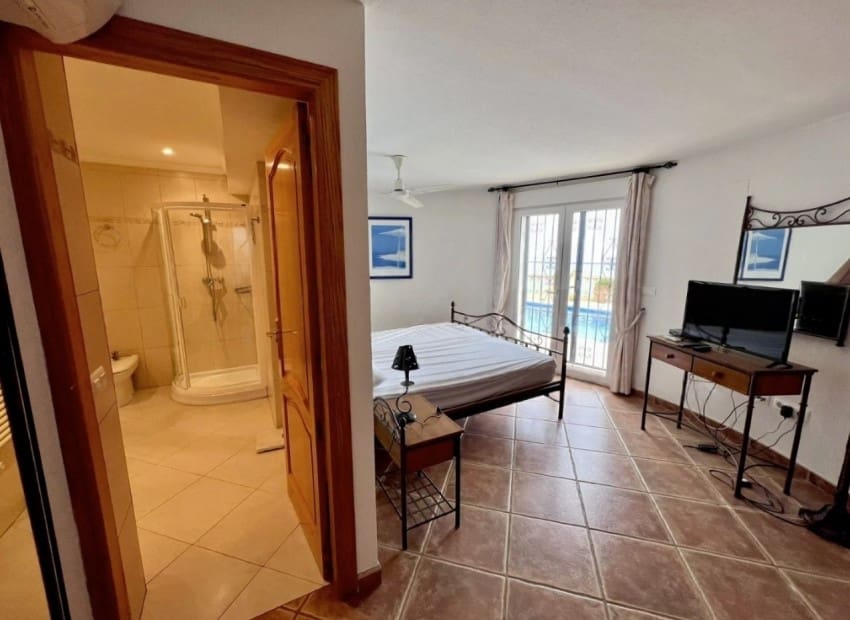 3 camera da letto Villa in vendita in Ambolo con piscina garage - 1.350.000 € (Rif: 9016562)