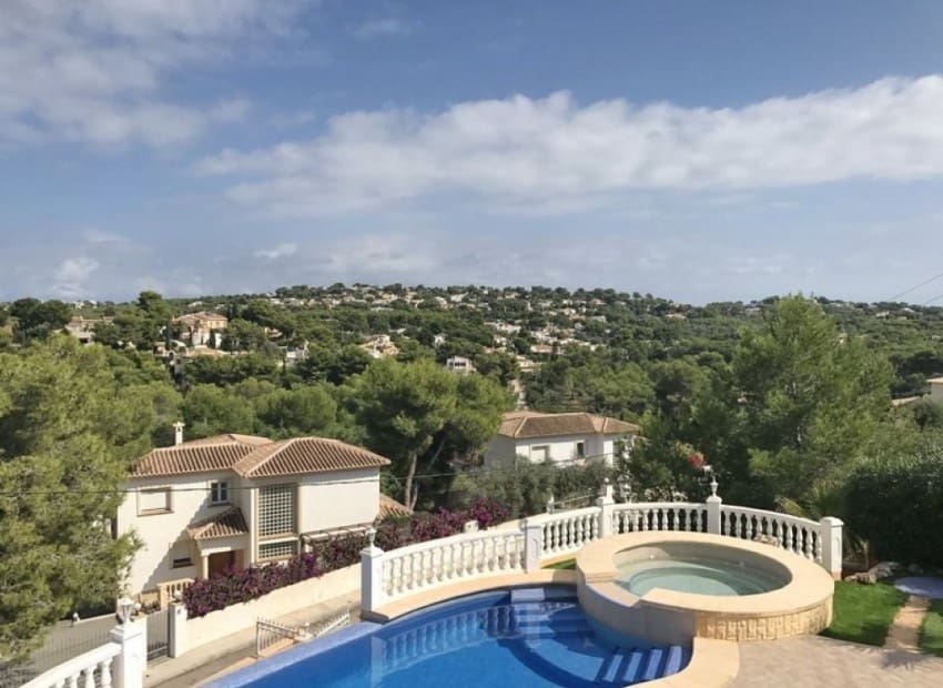 3 makuuhuone Huvila myytävänä paikassa Javea / Xabia mukana uima-altaan - 595 000 € (Ref: 9018620)