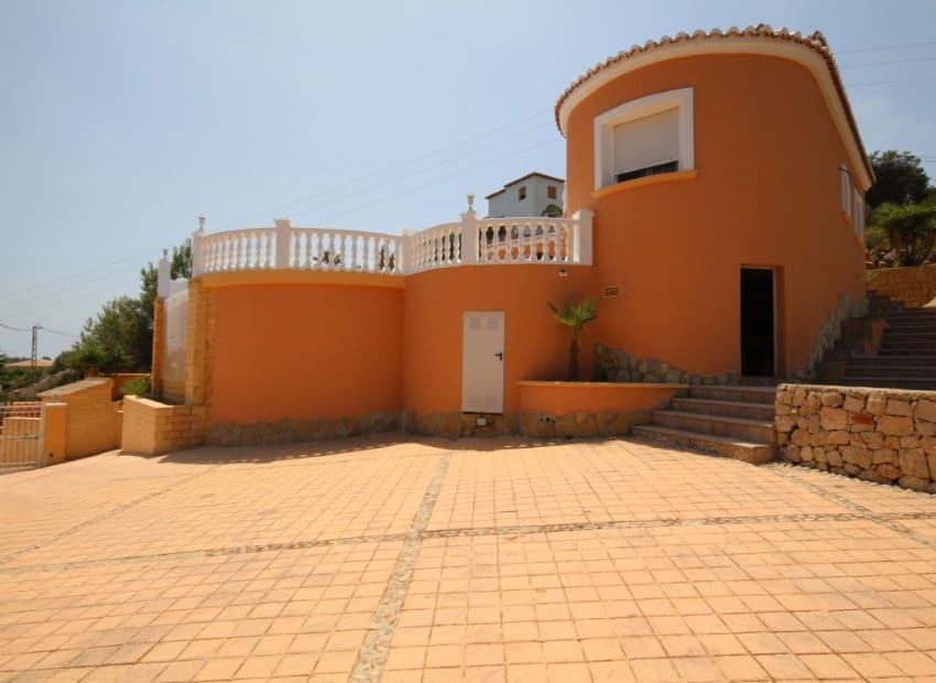 3 makuuhuone Huvila myytävänä paikassa Javea / Xabia mukana uima-altaan - 595 000 € (Ref: 9018620)