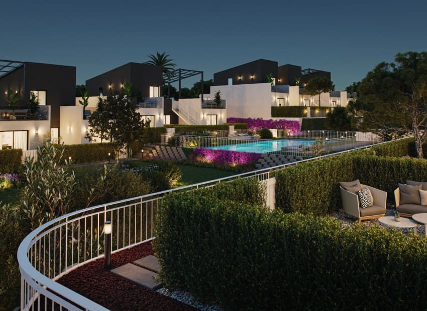 2 soveværelse Byhus til salg i Banos y Mendigo med swimmingpool - € 229.000 (Ref: 9025438)