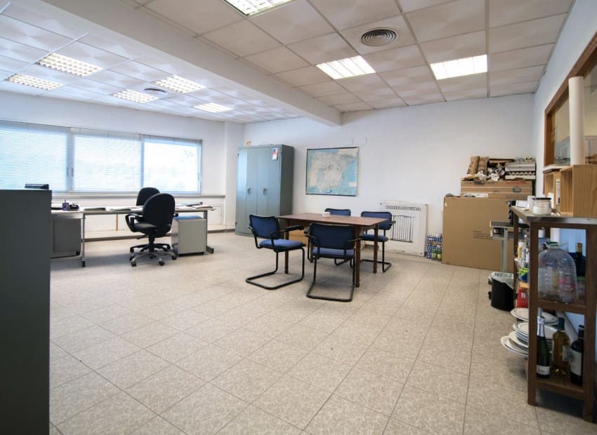 1 soveværelse Erhverv til salg i Alfaz del Pi / L'Alfas del Pi - € 1.145.000 (Ref: 9027156)