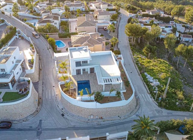 3 quarto Moradia para venda em Benimeit - Tabaira, Teulada-Moraira com piscina - 2 250 000 € (Ref: 9049216)