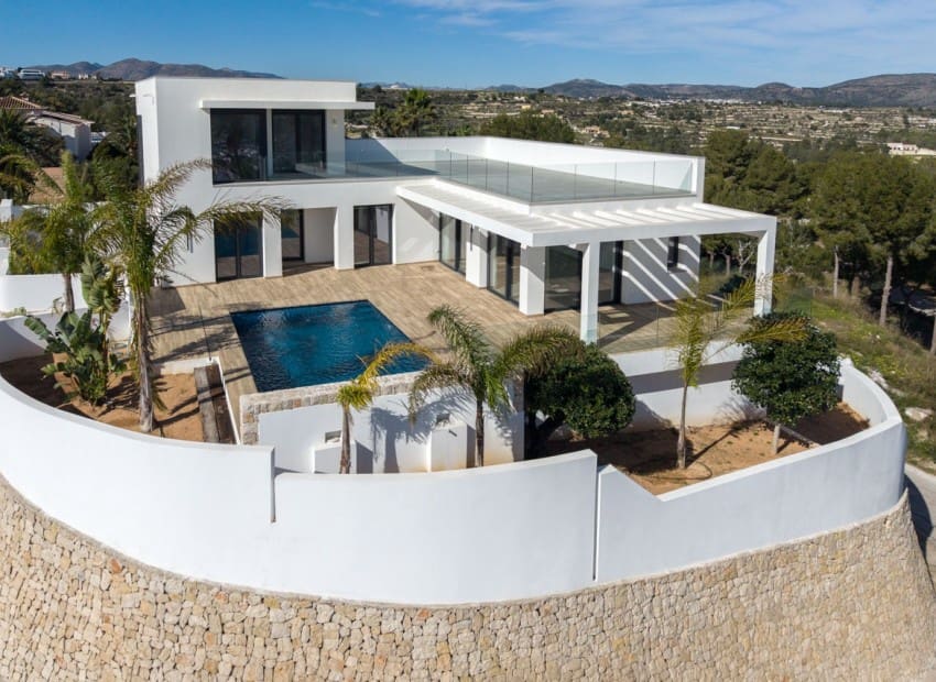 3 bedroom Villa for sale in Moraira with pool - € 2,250,000 (Ref: 9049216)
