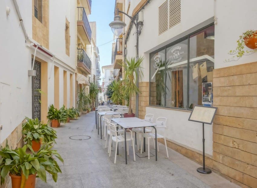 4 sypialnia Willa na sprzedaż w Javea / Xabia z basenem - 1 875 000 € (Ref: 9049217)