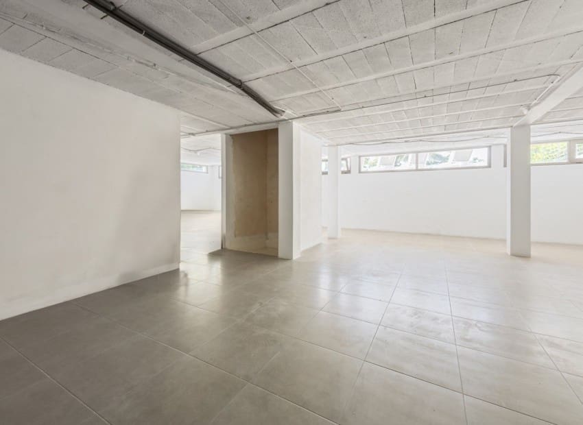 4 sypialnia Willa na sprzedaż w La Nucia z basenem garażem - 1 495 000 € (Ref: 9050046)