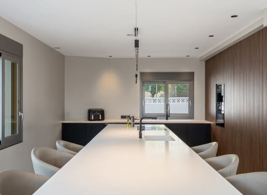 4 sypialnia Willa na sprzedaż w La Nucia z basenem garażem - 1 495 000 € (Ref: 9050046)