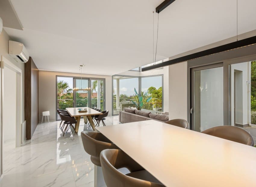 4 sypialnia Willa na sprzedaż w La Nucia z basenem garażem - 1 495 000 € (Ref: 9050046)