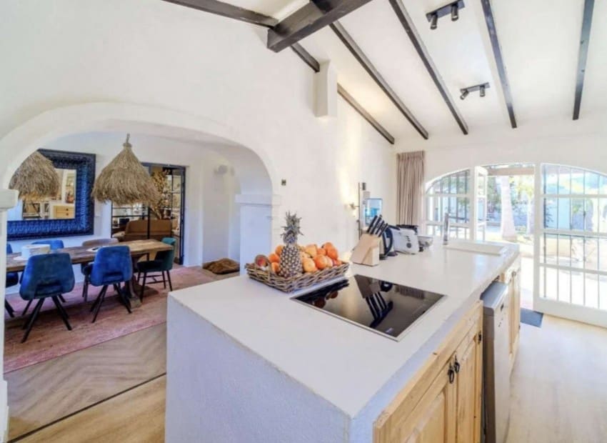 5 soveværelse Villa til salg i Jesus Pobre med swimmingpool garage - € 1.750.000 (Ref: 9050506)