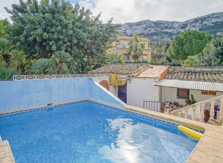 6 slaapkamer Villa te koop in Denia met zwembad - € 649.000 (Ref: 9064026)