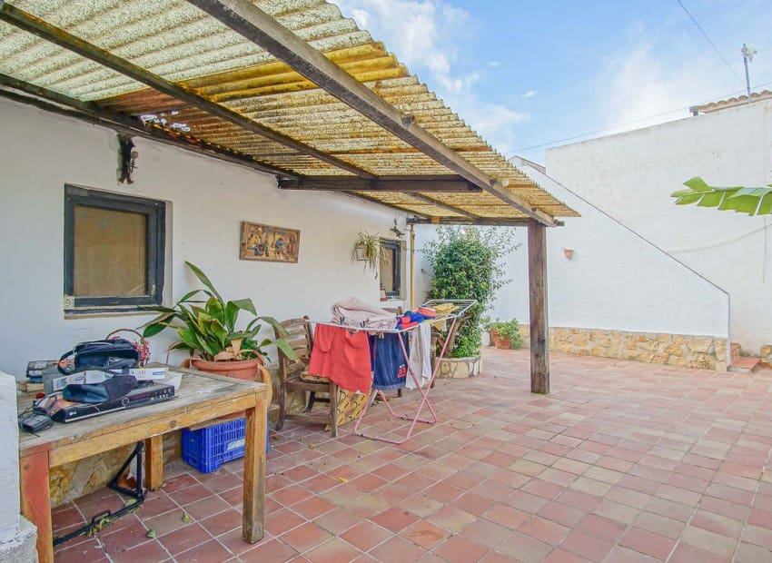 6 slaapkamer Villa te koop in Denia met zwembad - € 649.000 (Ref: 9064026)