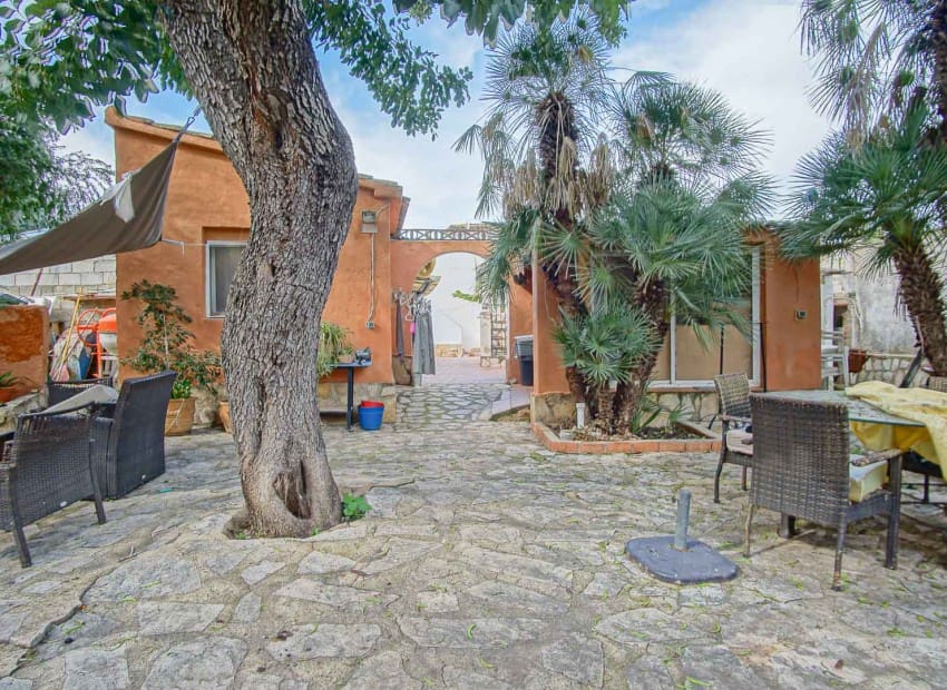 6 slaapkamer Villa te koop in Denia met zwembad - € 649.000 (Ref: 9064026)