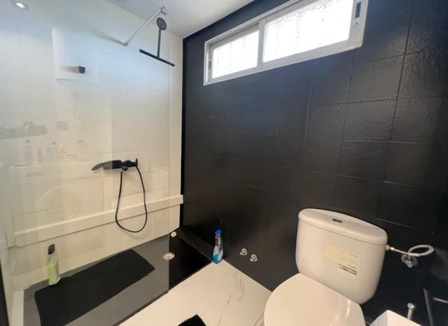 1 bedroom Apartment for sale in Playa Levante, Benidorm with pool - € 269,000 (Ref: 9066561)